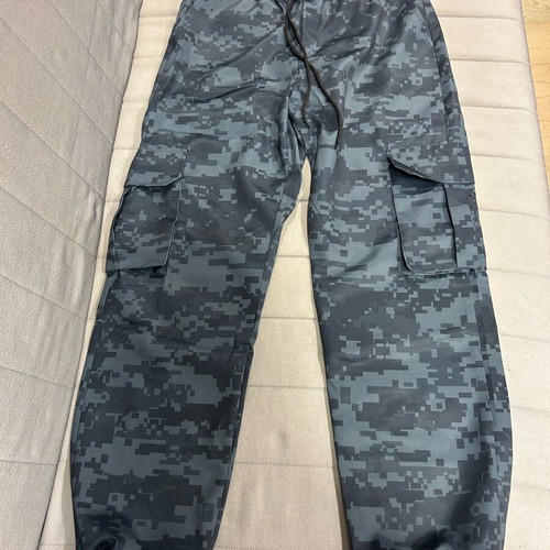 Casual jacket and camouflage pants set new, size Medium