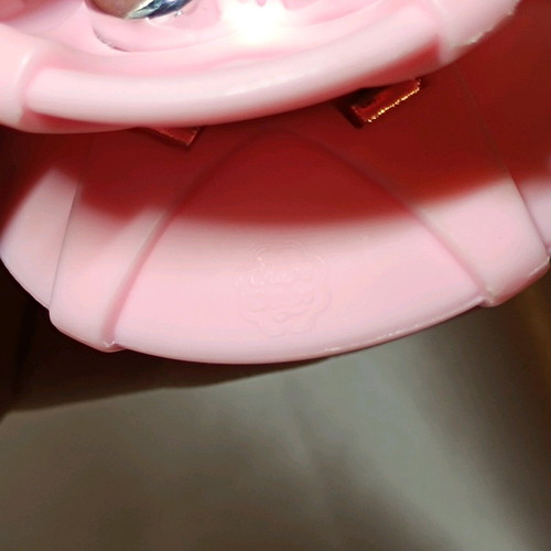 Hello Kitty Chupa Chups yo-yo used, pink and silver