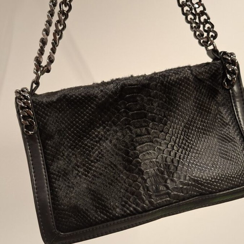 Zara Woman Shoulder Bag like new, black, silver chain, ponyskin type