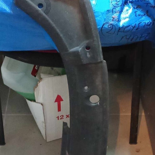 Plastic mudguard used Audi TT 2003