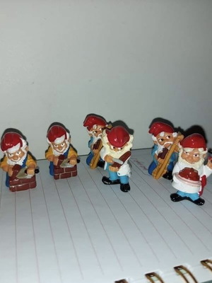 Φιγούρες νάνοι Kinder surprise μεταχειρισμένες, όλες μαζί