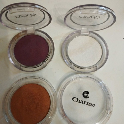 Set of three eye shadows like new, Azade and Charme
