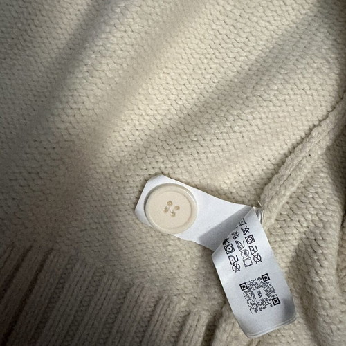 Zara unisex warm cardigan, white beige, size M