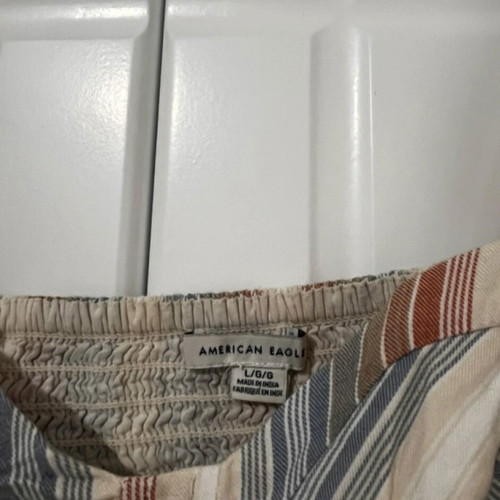 American Eagle crop top like new, multicolor, size L