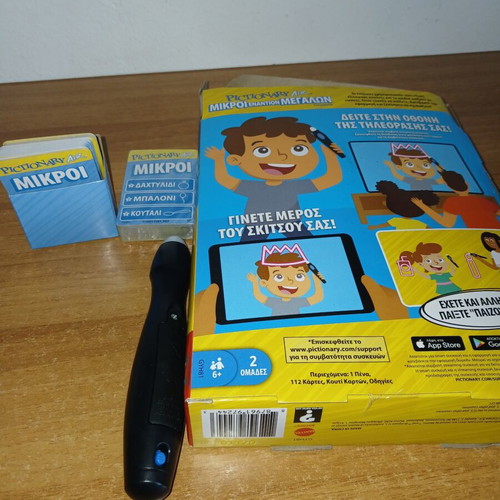 Pictionary Air board game used