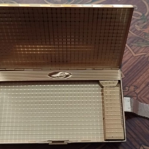 Minaudiere gold-tone metal vintage dance purse like new
