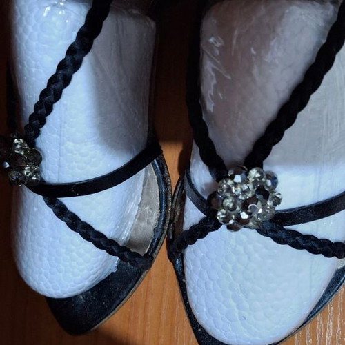 Migato sandals like new, black with silver buckle, size 36