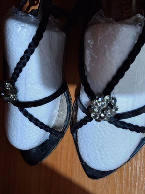 Migato sandals like new, black with silver buckle, size 36