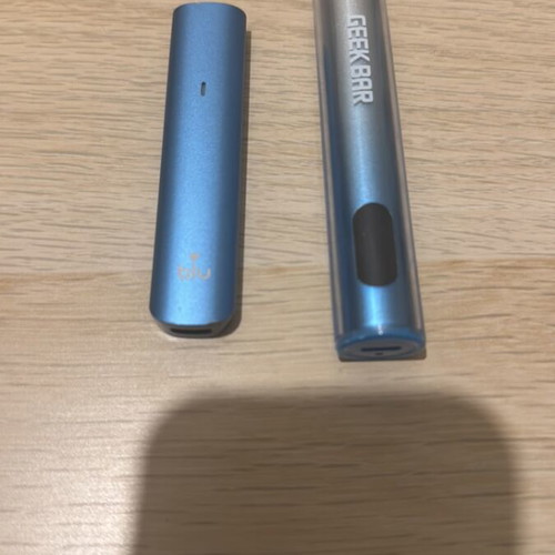 root beer vape geek bar Blu and GeekBar e-cigarettes used, set of… - € 6,00