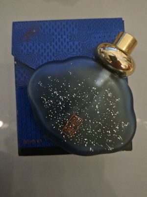 Moriandre Blue de Chine collectible perfume used with Armani Prive gift