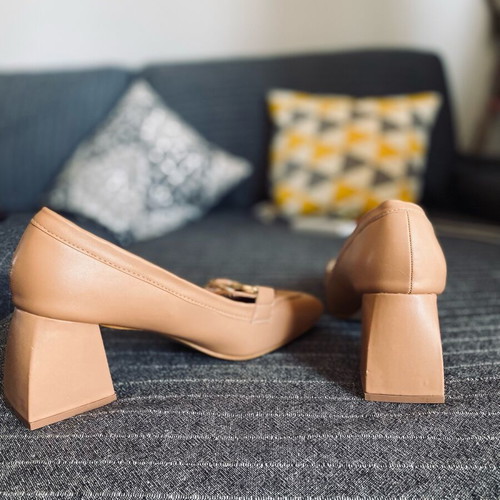 Heels with block heel in beige color, like new, size 41