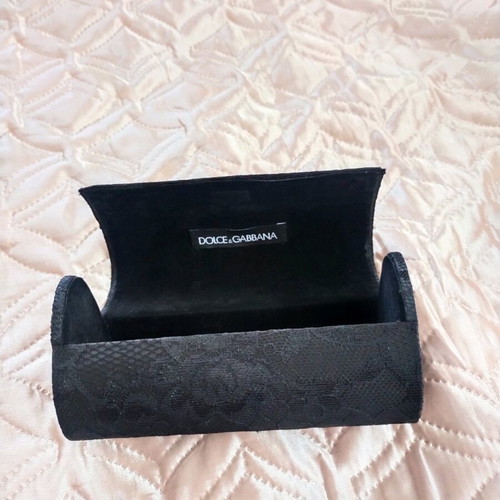 Dolce e Gabbana glasses case like new, black lace