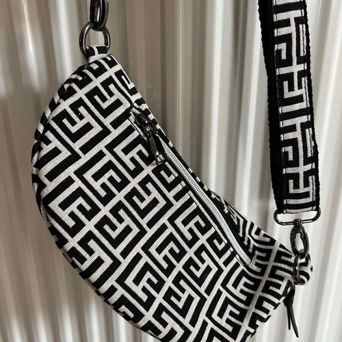 Crossbody bag black and ecru with geometric shapes 70s style like new