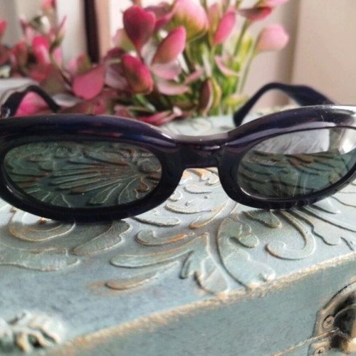 Vogue sunglasses VO 2183-S like new, black-blue frame, vintage