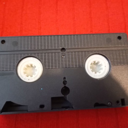 VHS video cassette The Snow Queen used, Warner Bros