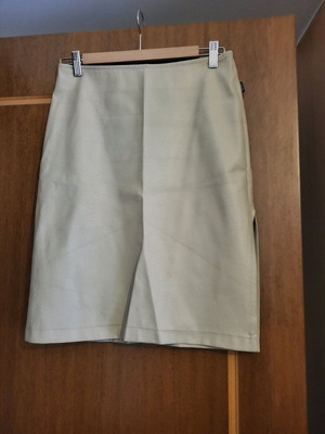 Skirt to the knee with slit used, beige Toi&Moi