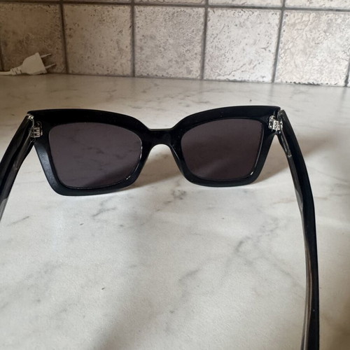 Isabel Marant sunglasses like new, black acetate frame, square shape