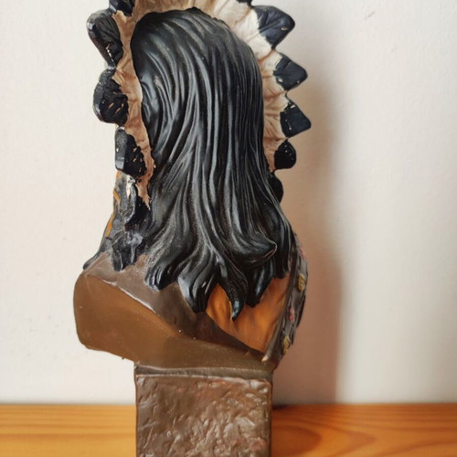 Vintage Native American Chief Bust Statue used, decorative figure