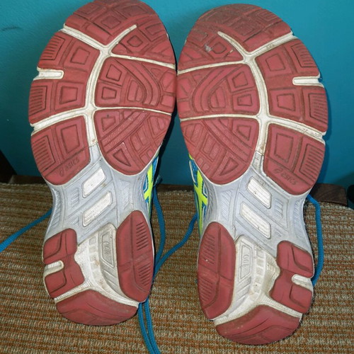 Asics sports shoes size 36 like new, blue and pink