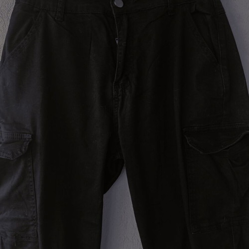 Miss Good women's black cargo pants with elastic waist