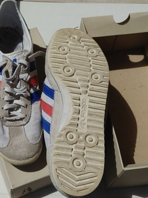 Adidas SL72 спортни обувки леко използвани, номер 40, бели и червени
