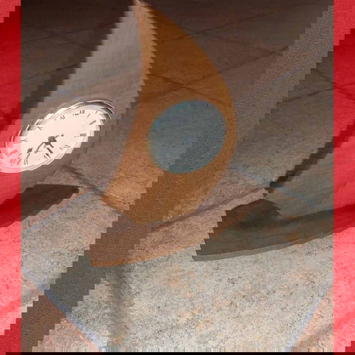 Ξύλινο επιτραπέζιο ρολόι μεταχειρισμένο σε σχήμα βάρκας με πανί 26x30 cm