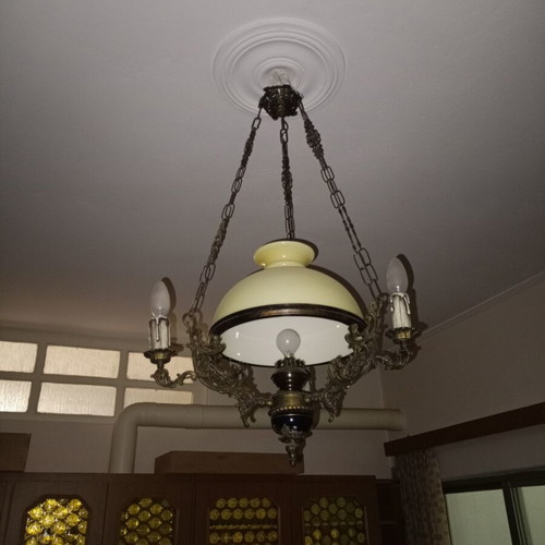 Ceiling light like new