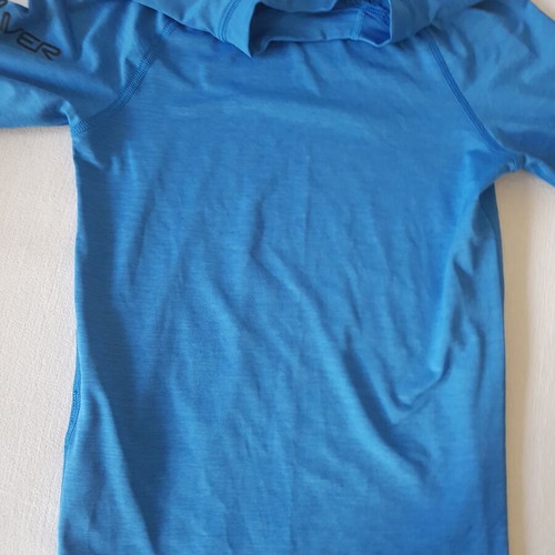 Quiksilver T-shirt like new, size L, black and blue