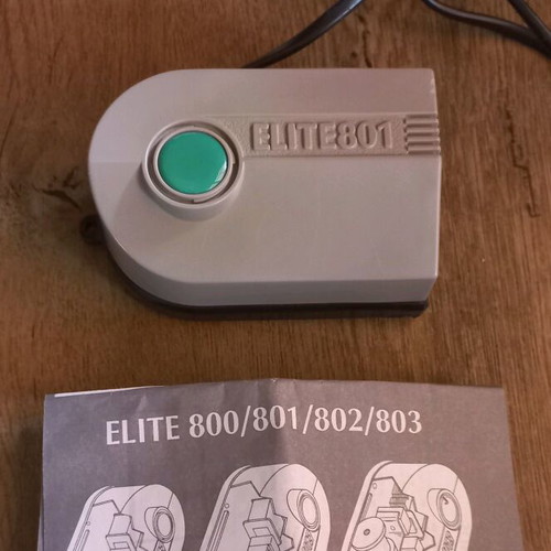 Elite 801 air pump like new, aquarium with tube and stone