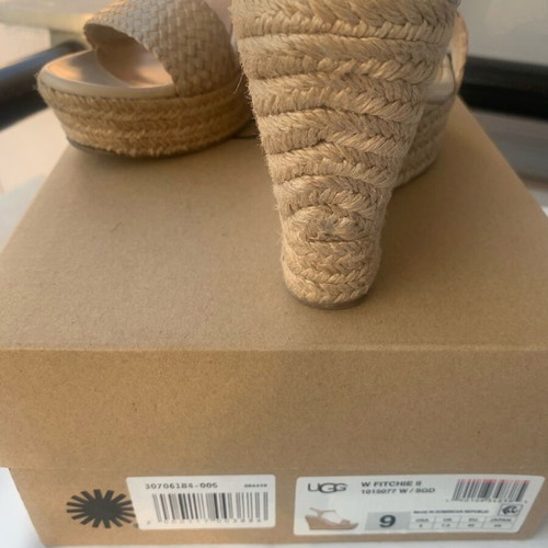Ugg Australia beige platform sandals used, size 40
