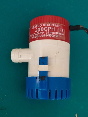 Seaflo помпа за дъно 500 GPH SFBP1-G500-01 12V като нова