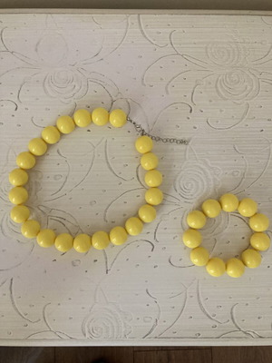 Bohemian summer necklace and bracelet set in bright yellow, like new