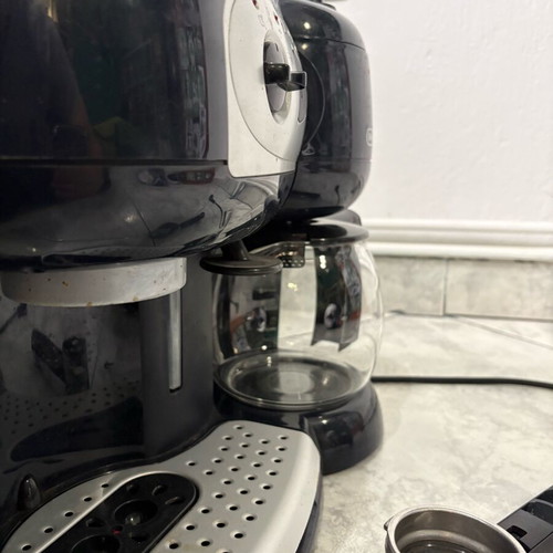 Καφετέρια Delonghi σαν καινούργια