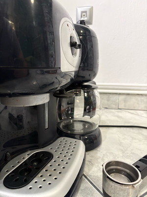 Καφετέρια Delonghi σαν καινούργια