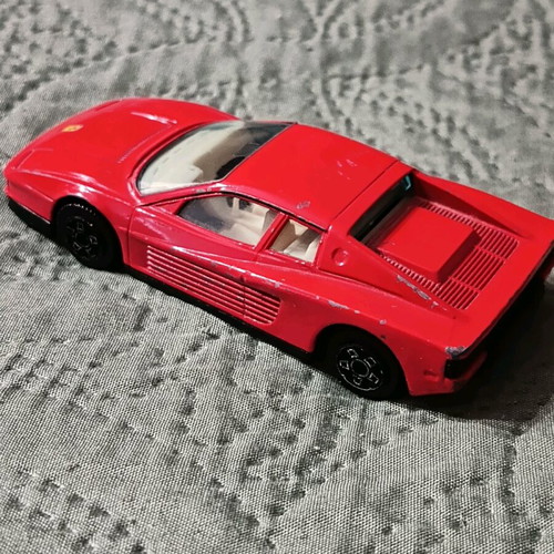 Ferrari Testarossa Burago used 1/43 scale