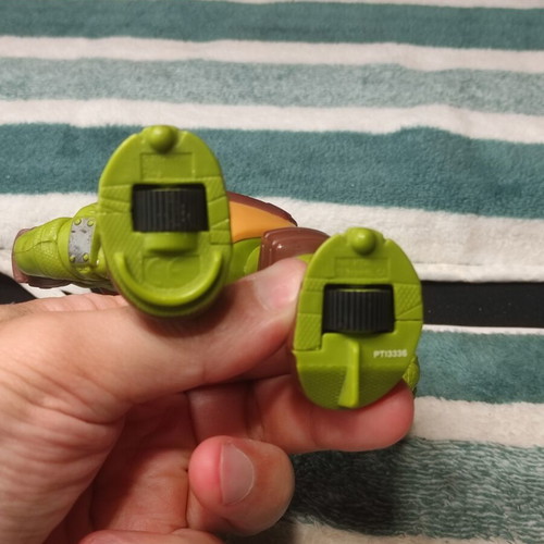 TMNT Nickelodeon Flingers Michelangelo action figure used with mechanism