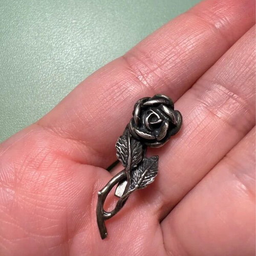 Vintage handmade silver 800 brooch like new, rose design