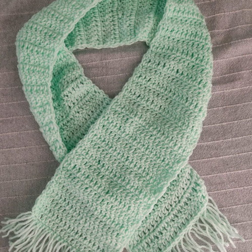 Children's mint scarf new, soft and warm