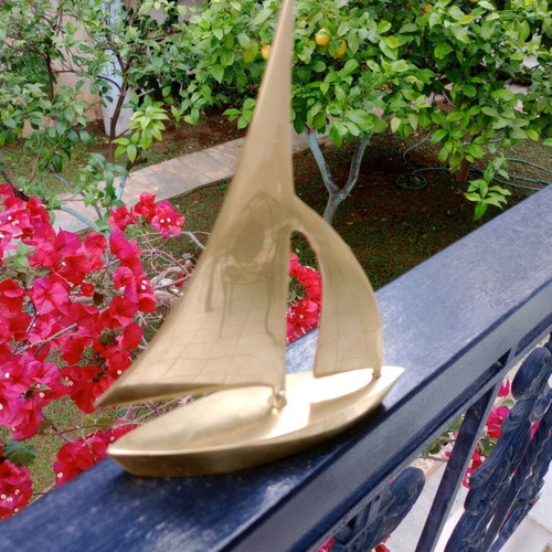 Brass decorative sailboat Zoulovits like new