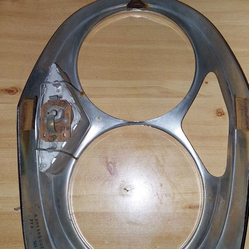 Mercedes W 108-109-111-112 front headlight frame like new
