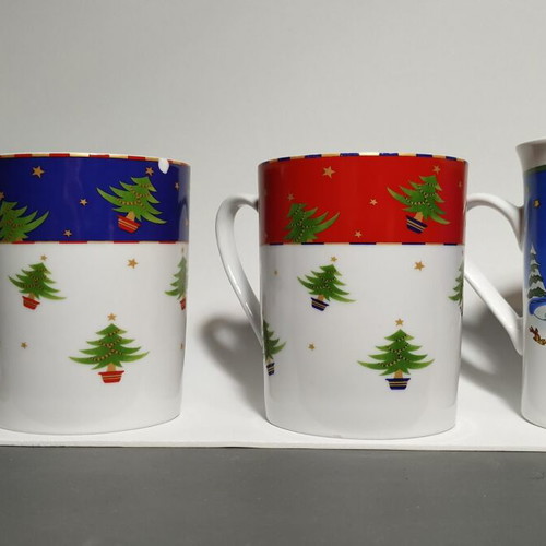 Christmas mugs like new, set of 3 pieces