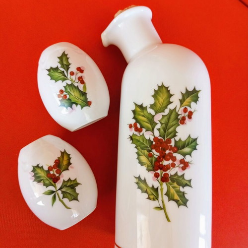 Oil and Salt and Pepper Set Christmas porcelain new, German
