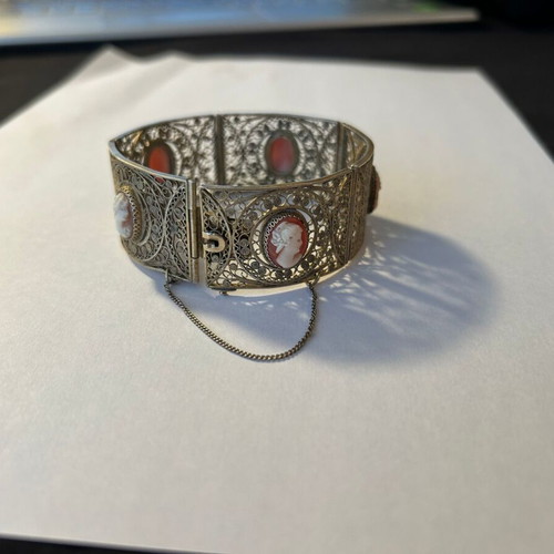 Vintage silver bracelet with cameo like new