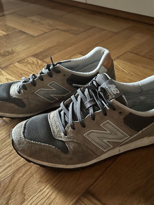 New Balance athletic shoes used, size 40