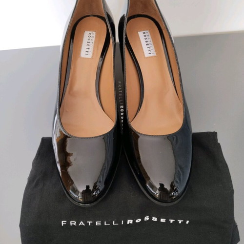 Fratelli Rossetti patent leather pumps new, size 39, black