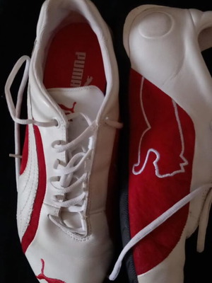 Puma Speedcat shoes used, size 39, white and red, narrow fit