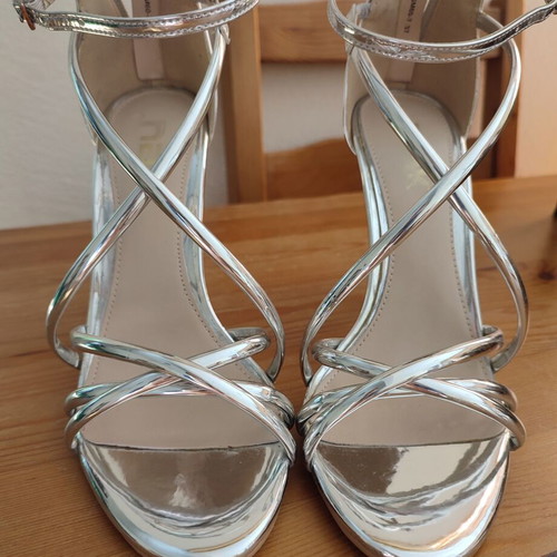 NAK Shoes Silver Metallic Sandals (Size 37)
