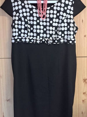 Women's evening dress like new, black with white polka dots, size 8XL