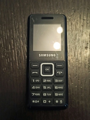Samsung E-1110 μεταχειρισμένο σε άριστη κατάσταση