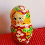 Matryoshka dolls used, missing the largest one
